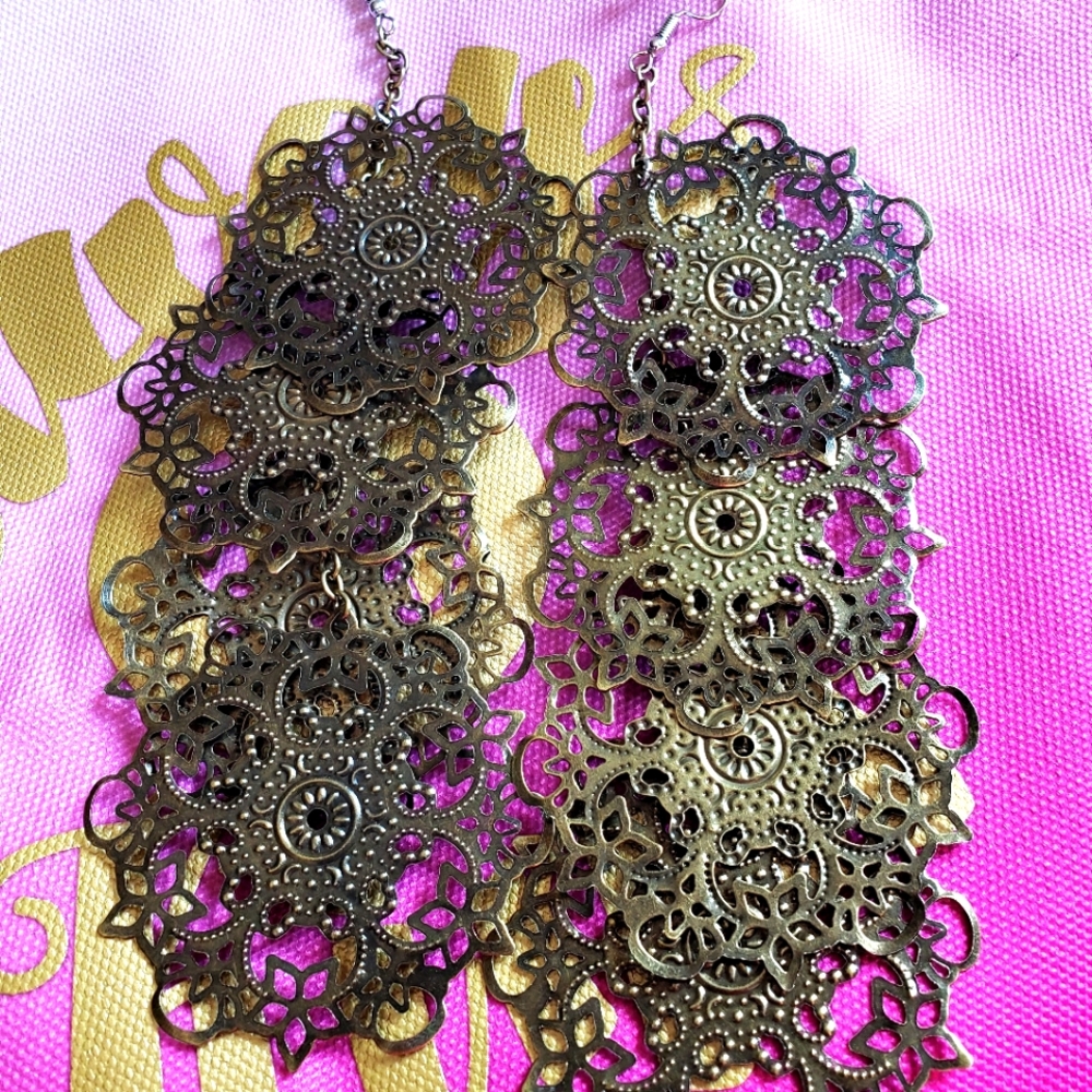 Mandala drop outs